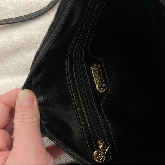 RARE VINTAGE FENDI POCHETTE ZUCCA BAGUETTE BAG - Picture 4 of 10